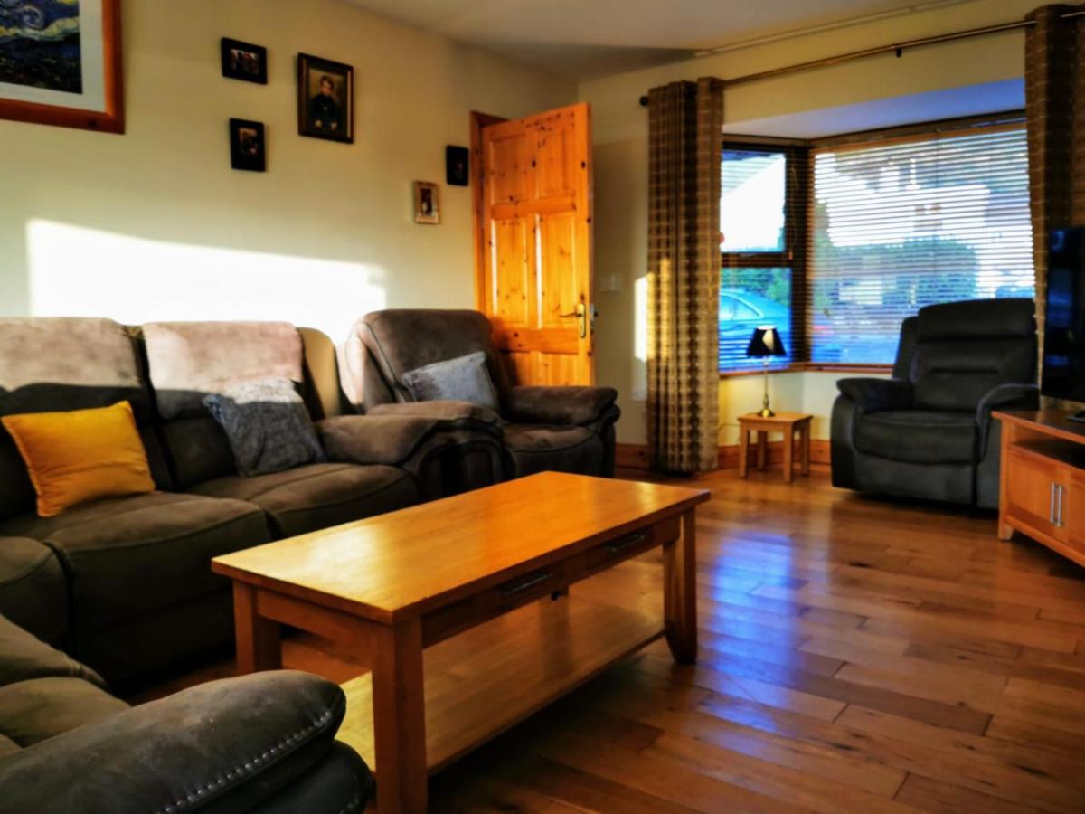 Picturesque Riverside Home カアーサイビーン エクステリア 写真